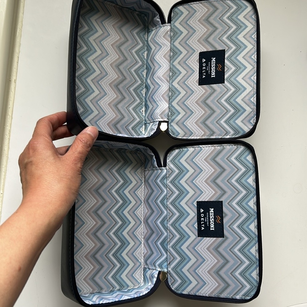 2 Missoni Blue Travel Amenity Bag/Cosmetic Case - Picture 5 of 7
